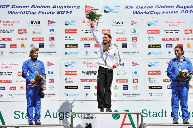 Stepanka Hilgertova, CZE, Ricarda Funk, GER, Karolina Galuskova, CZE, v. li. Siegerehrung, Kanuslalom-Weltcup-Finales, Canoe slalom worldcup final 17.08.14