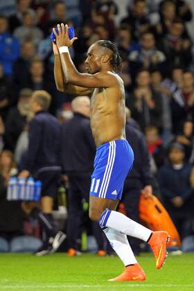 18.08.2014. Burnley, England. Premier League. Burnley versus Chelsea. Chelsea forward Didier Drogba applauds the Chelsea fans xPaulxKeevilx  ActionPlus11551932