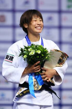 Ami Kondo (JPN), AUGUST 25, 2014 - Judo : 2014 World Judo Championships Women s -48kg Victory Ceremony at Traktor Ice Arena, Chelyabinsk, Russia. Noxthirdxpartyxsales  ( Aufmach20217097)