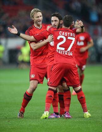 Leverkusen, Fussball, Herren, Champions League Qualifikation, Saison 2014 2015, Bayer 04 Leverkusen vs FC Kopenhagen, Rückspiel, 27.08.2014, BayArena Leverkusen,Simon Rolfes, Hakan Calhanoglu, Gonzalo Castro,alle Bayer 04 Leverkusen, Torjubeln