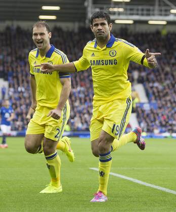 Diego Costa of Chelsea scores the opening goal - Everton vs. Chelsea - Barclay s Premier League - Goodison Park - Liverpool - 30 08 2014 Pic Philip Oldham Sportimage EDITORIAL USE ONLY. No use with unauthorised audio, video, data, fixture lists, club league logos or live services. Online in-match use limited to 120 images, no video emulation. No use in betting, games or single club league player publications.