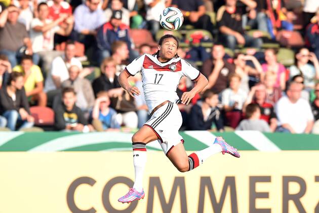 Fußball U19-Länderspiel Deutschland - England am 08.09.2014 im Stadion Niederrhein in Oberhausen Leroy Sane ( Deutschland )