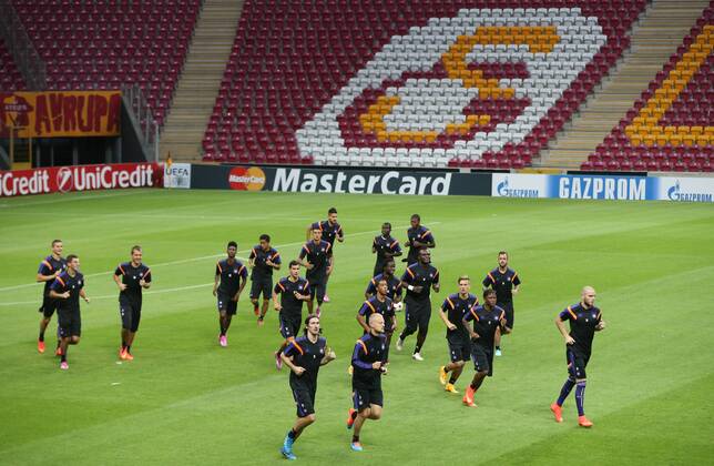 Illustration picture shows a training session of Belgian soccer team RSC Anderlecht in the Tuk Telekom Arena in Istanbul, Monday 15 September 2014. VIRGINIExLEFOUR  premiumd 22002