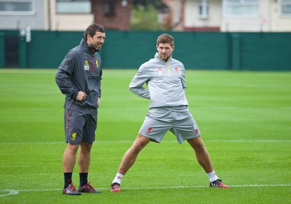 PROPAGANDA20140915 Football - soccer: UEFA Champions League, Liverpool FC , Liverpool s captain Steven Gerrard and head of fitness and science Ryland Morgans during training at Melwood .xHOCHxZWEIx xPropagandax 
