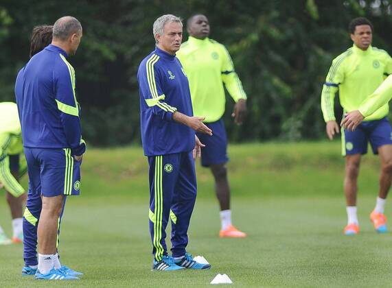 Football - 2014 2015 Champions League - Chelsea training pre. Schalke Chelsea manager Jose Mourinho at Cobham Training Ground. COLORSPORT ANDREW COWIE 