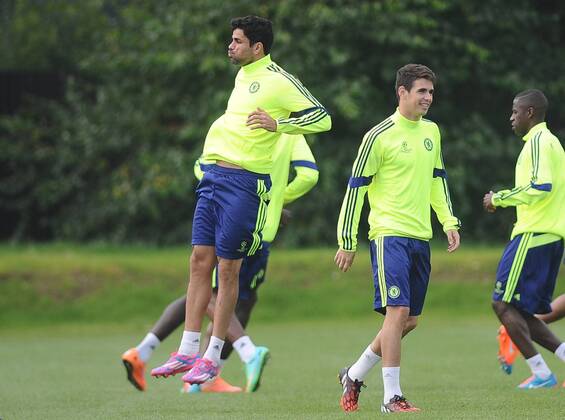 Football - 2014 2015 Champions League - Chelsea training pre. Schalke Chelsea s Diego Costa at Cobham Training Ground. COLORSPORT ANDREW COWIE 