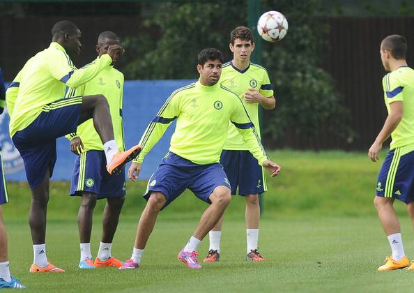 Football - 2014 2015 Champions League - Chelsea training pre. Schalke Chelsea s Diego Costa at Cobham Training Ground. COLORSPORT ANDREW COWIE 