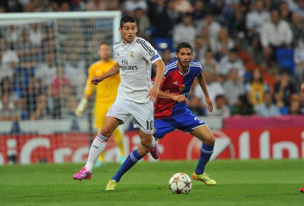 16.09.2014, Fussball, Champions League, Real Madrid - FC Basel, v.l. James Rodriguez (Real Madrid) - Mohamed Elneny (FC Basel)