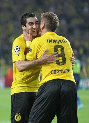 16.09.2014, Fussball Championsleague 2014 2015, Vorrunde, 1.Spieltag, Borussia Dortmund - Arsenal London, im Signal-Iduna-Park-Stadion Dortmund. Jubel v.l. Henrikh Mkhitaryan (Dortmund) und Torschütze Ciro Immobile (Dortmund) zum Tor zum 1;:0 