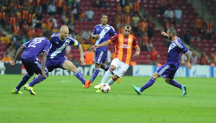 UEFA Champions League Group D match between Galatasaray AS v RSC Anderlecht at Turk Telekom Arena in Istanbul, Turkey on September 16, 2014. Score: Galatasaray 1 - Anderlecht 1 Pictured: Goran Pandev of Galatasaray. 
