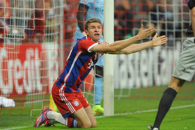 Thomas Mueller (FC Bayern München) stinksauer nach der Schiedsrichterentscheidung dass sein Tor nicht zählt FC Bayern München - Manchester City, Fussball, Champions - League, Vorrunde, Spieltag 1,17.09.2014,
