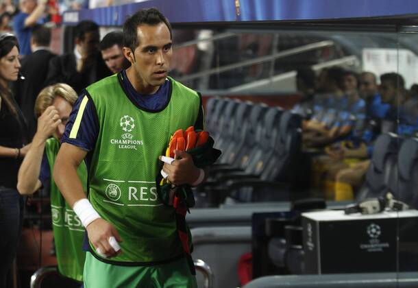 Champions League match between FC Barcelona and Apoel Nicosia. In this picture, Claudio Bravo. xFRANCESCxADELANTADOx 