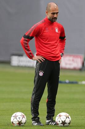 ITAR-TASS: MOSCOW. SEPTEMBER 29, 2014. FC Bayern Munich head coach Josep Pep Guardiola during a training session ahead of a UEFA Champions League Group E football match.  RE150835