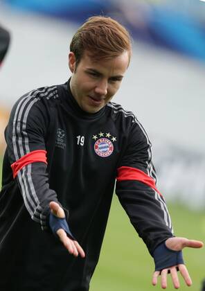 ITAR-TASS: MOSCOW. SEPTEMBER 29, 2014. FC Bayern MÃ¼nchen s midfielder Mario GÃ¶tze training ahead of a 2014 15 Season UEFA Champions League Group E football match.  RE150846