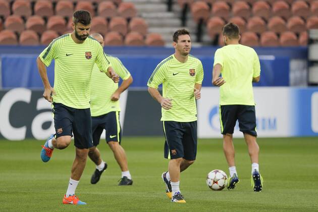 Lionel Messi (FC Barcelona) FOOTBALL : Practice session of FC Barcelona at Parc des Princes - Paris - 29 09 2014 StephaneAllaman Panoramic 