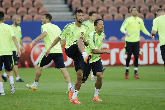 Neymar (FC Barcelona) FOOTBALL : Practice session of FC Barcelona at Parc des Princes - Paris - 29 09 2014 StephaneAllaman Panoramic 