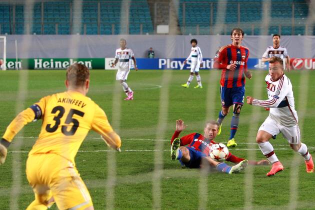 September 30, 2014. Russia, Khimki, arena New Khimki. CSKA s player Igor Akinfeev, Vasili Berezutski and Bayern s player Xherdan Shaqiri in the 2014 15 UEFA Champions League s group stage match between CSKA (Moscow, Russia) and FC Bayern Munich (Munich, Germany) DmitryxGolubovich 
