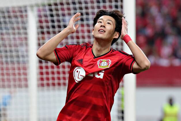 01.10.2014, xjfx, Fussball Champions League, Bayer 04 Leverkusen - Benfica Lissabon, v.l.Heung-Min Son (Bayer Leverkusen),enttaeuscht, enttäuscht schauend, dissapointed