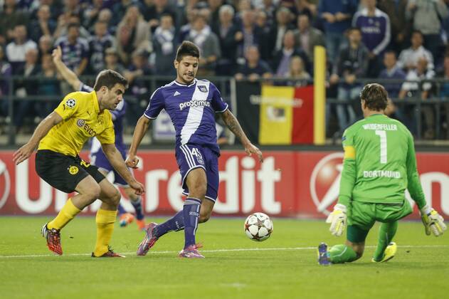 - BRUSSELS, BELGIUM: Anderlecht s Alexandar Mitrovic and Dortmund s goalkeeper Roman Weidenfeller pictured during a UEFA Champions League game between Belgian team RSC Anderlecht and German Borussia Dortmund, in Brussels, in the Constant Vanden Stock stadium, on the second day of the group stage competition, in the in group D, Wednesday 01 October 2014. THIERRYxROGE  premiumd 20470969
