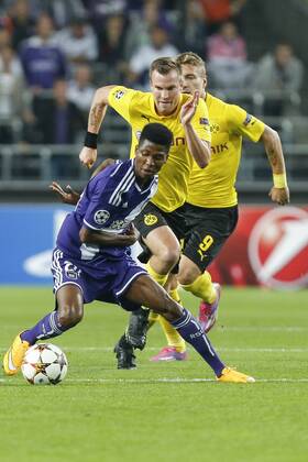 - BRUSSELS, BELGIUM: Anderlecht s Ibrahima Conte and Dortmund s Kevin Grosskreutz fight for the ball during a UEFA Champions League game between Belgian team RSC Anderlecht and German Borussia Dortmund, in Brussels, in the Constant Vanden Stock stadium, on the second day of the group stage competition, in the in group D, Wednesday 01 October 2014. THIERRYxROGE  premiumd 20472165