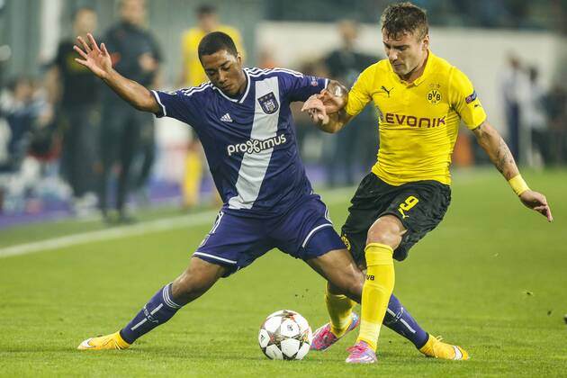 - BRUSSELS, BELGIUM: Anderlecht s Youri Tielemans and Dortmund s Ciro Immobile fight for the ball during a UEFA Champions League game between Belgian team RSC Anderlecht and German Borussia Dortmund, in Brussels, in the Constant Vanden Stock stadium, on the second day of the group stage competition, in the in group D, Wednesday 01 October 2014. THIERRYxROGE  premiumd 20472841