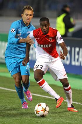 ST PETERSBURG, RUSSIA. OCTOBER 1, 2014. Zenit s Domenico Criscito (L) and Monaco s Geoffrey Kondogbia in action in their UEFA Champions League Round 2 Group C football match at Petrovsky Stadium. The game ended in a 0-0 draw. Ruslan Shamukov TASS  RE150B88