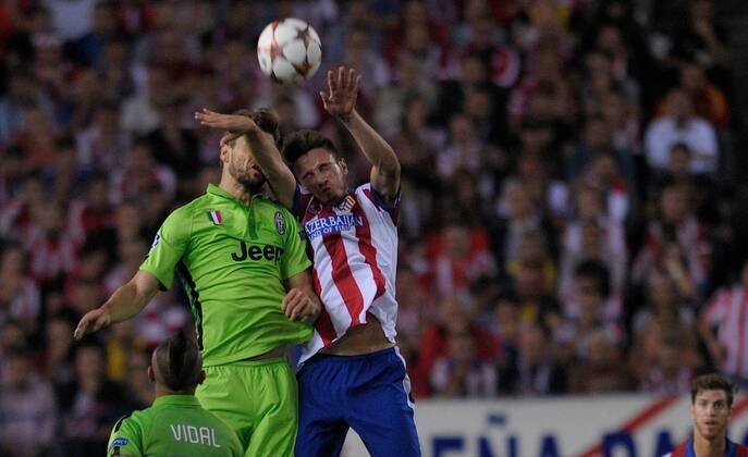 Atletico de Madrid Midfielder, Saul Niguez Esclapez - SAUL, number 17 . Juventus Forward, Fernando Llorente - LLORENTE, number 14. Atletico de Madrid - Juventus Turin. 