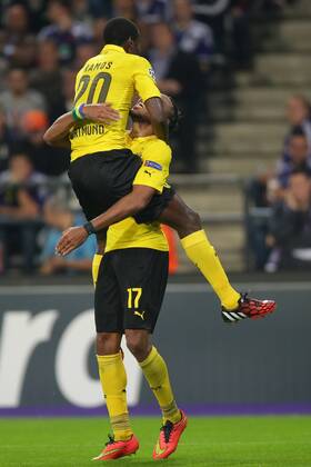 01.10.2014, xgsx, Fussball Champions League, RSC Anderlecht - Borussia Dortmund, v.l. Adrian Ramos (Borussia Dortmund (BVB) - 20) und Pierre-Emerick Aubameyang (Borussia Dortmund (BVB) - 17) bejubeln das Tor zum 0-3