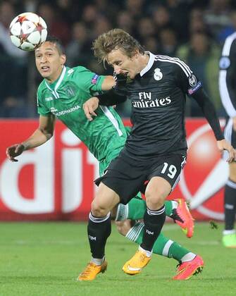 01.10.2014 Sofia(Bulgaria) PFC Ludogorets-CF Real Madrid Champions League men s football Luka Modric(r) CF Real Madrid and Marcelinho(L) PFC Ludogorets :Stringer 