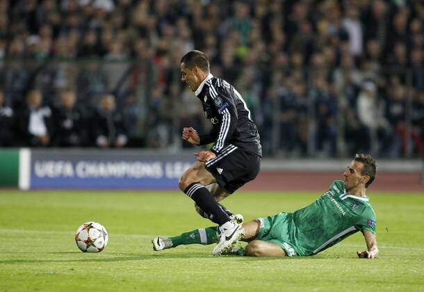 Champions League, PFC Ludogorez Rasgrad - Real CF Madrid In this picture, penalty to Javier Chicharito Javier Hernandez. xJOSExA.xGARCIAx 