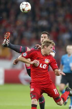 Champions League 2014-2015 Gruppe C Bayer 04 Leverkusen vs. Benfica Lissabon 3:1 HIER links Jardel ( Benfica Lissabon ) + rechts Stefan Kießling ( Bayer 04 Leverkusen )
