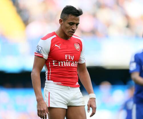 Arsenal s Alexis Sanchez with his shorts pulled up - Barclays Premier League - Chelsea Vs Arsenal - Stamford Bridge - England - 5th October 2014 - EDITORIAL USE ONLY. No use with unauthorised audio, video, data, fixture lists, club league logos or live services. Online in-match use limited to 120 images, no video emulation. No use in betting, games or single club league player publications.