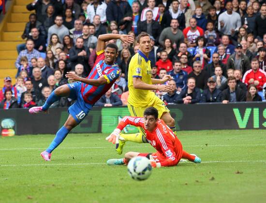 Crystal Palace s Frazier Campbell fires a shot wide - Barclays Premier League - Crystal Palace vs Chelsea - Selhurst Park - England - 18th October 2014 - Picture David Klein Sportimage EDITORIAL USE ONLY. No use with unauthorised audio, video, data, fixture lists, club league logos or live services. Online in-match use limited to 120 images, no video emulation. No use in betting, games or single club league player publications.