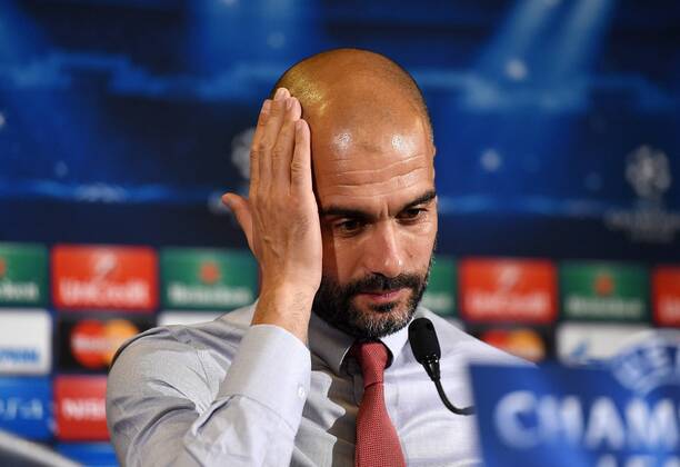 FUSSBALL CHAMPIONS LEAGUE SAISON 2014 2015 Vorrunde AS Rom - FC Bayern Muenchen 20.10.2014 Pressekonferenz FC Bayern Muenchen: Trainer Pep Guardiola nachdenklich 