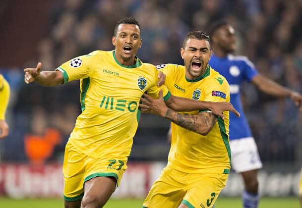 Gelsenkirchen, 21.10.2014, Veltins Arena, Fußball Torjubel: Nani (Sporting), Mauricio (Sporting) FC Schalke 04 - Sporting Lissabon