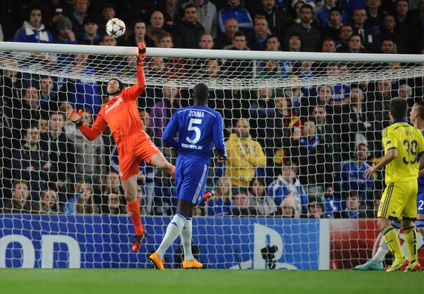 Football - 2014 2015 Champions League - Group G: Chelsea vs. Maribor Chelsea s Petr Cech saves at Stamford Bridge. COLORSPORT ANDREW COWIE