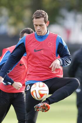 - BRUGGE, BELGIUM: Club s Tom De Sutter pictured during a training session of Belgian soccer team Club Brugge, Wednesday 22 October 2014, in Brugge. Tomorrow Club Brugge is playing Danish team FC Kobenhavn in the third day of the group stage of the UEFA Europa League competition, in the group B. BRUNOxFAHY premiumd 20235477