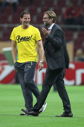 l-r: Roman Weidenfeller 1 (Borussia Dortmund) und Chef-Trainer Juergen Klopp (Borussia Dortmund) hoeren die Pfiffe der Galatasaray Fans und lachen Galatasaray Istanbul vs. Borussia Dortmund, Fussball, Champions League, 22.10.2014, EP_CKT