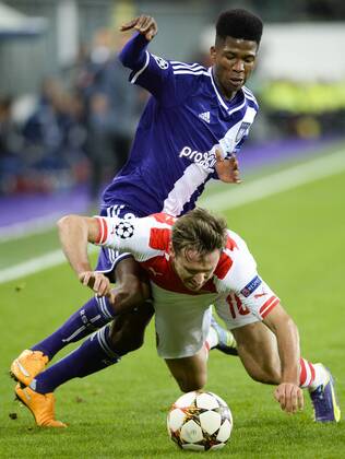 - BRUSSELS, BELGIUM: Anderlecht s Ibrahima Conte and Arsenal s Nacho Monreal fight for the ball during a third group stage game between RSCA Anderlecht and English team Arsenal, in the group D of the UEFA Champions League competition, Wednesday 22 October 2014. LAURIExDIEFFEMBACQ  premiumd 20145079