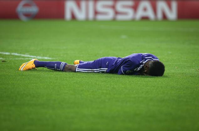 - BRUSSELS, BELGIUM: Anderlecht s Ibrahima Conte looks dejected during a third group stage game between RSCA Anderlecht and English team Arsenal, in the group D of the UEFA Champions League competition, Wednesday 22 October 2014. VIRGINIExLEFOUR  Aufmacher premiumd 20145130