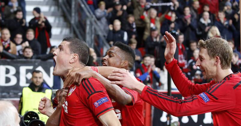 Leverkusens Kyriakos Papadopoulos (L) celebrates scoring the 2:0 with Leverkusens Wendell (M) and Leverkusens Stefan Kießling during the Championsleague match between Bayer 04 Leverkusen and St. Petersburg, Bayarena in Leverkusen on October 22., 2014. Bayer 04 Leverkusen vs. St. Petersburg in der Gruppenphase der Champions League Qualifikation Saison 2014 2015 am 22. Oktober 2014.