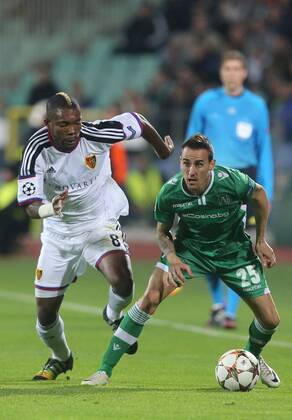 22.10.2014 Sofia(Bulgaria) PFC Ludogorets - FC Basel UEFA Champions League men s football Geoffroy Serey Die(L) FC Basel and Yordan Minev(r) PFC Ludogorets :Stringer 