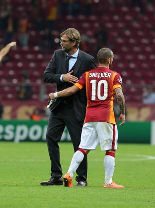 UEFA Champions League Group D match between Galatasaray and Borussia Dortmund at Turk Telekom Arena on October 22, 2014 in Istanbul, Turkey. Score: Galatasaray 0 - Borussio Dortmund 4 Pictured:Wesley Sneijder of Galatasaray and Coach Jurgen Klopp of Borussia Dortmund. 