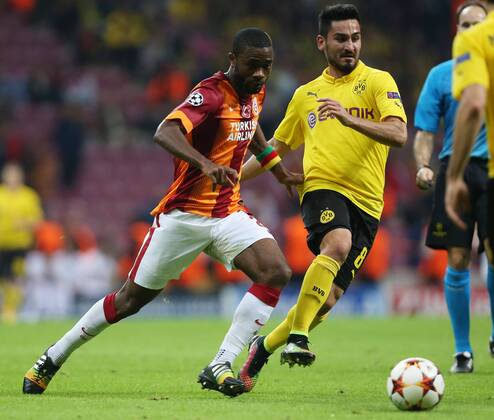 UEFA Champions League Group D match between Galatasaray and Borussia Dortmund at Turk Telekom Arena on October 22, 2014 in Istanbul, Turkey. Score: Galatasaray 0 - Borussio Dortmund 4 Pictured: Aurelien Chedjou of Galatasaray and Ilkay Gundogan of Borussia Dortmund. 