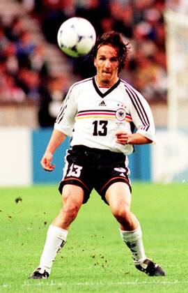 FIFA WM 1998 15.06.1998, Fussball, FIFA WM 1998 Frankreich, Deutschland - USA (2:0): Jens Jeremies (Deutschland).