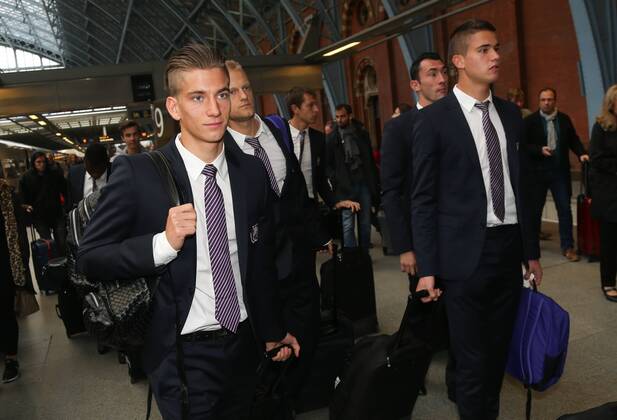 Anderlecht s Dennis Praet pictured at the arrival of Belgian soccer team RSCA Anderlecht in London St Pancras station, England, Monday 03 November 2014. VIRGINIExLEFOUR  premiumd 34566