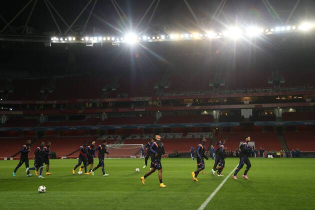 Illustration picture shows a training session of Belgian soccer team RSCA Anderlecht in the Emirates stadium in London, England, Monday 03 November 2014. VIRGINIExLEFOUR  premiumd 35080