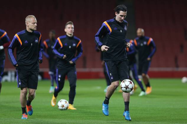 Anderlecht s Sacha Kljestan pictured during a training session of Belgian soccer team RSCA Anderlecht in the Emirates stadium in London, England, Monday 03 November 2014. VIRGINIExLEFOUR  premiumd 35082