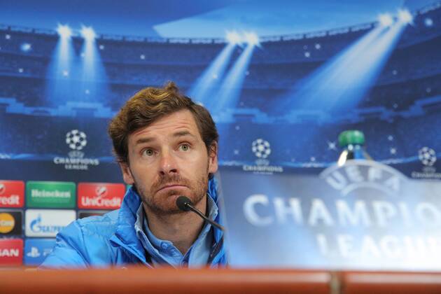 ST. PETERSBURG, RUSSIA. NOVEMBER 3, 2014. Zenit s head coach Andre Villas-Boas looks on  RE153C81