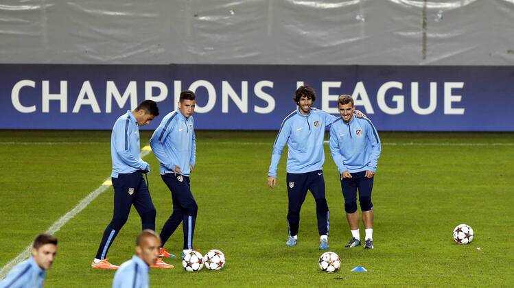 Atletico Madrid training session in Malmoe. In this picture, Raul Jimenez, Gimenez, Tiago and Antoine Griezmann. xPABLOGARCIAx 